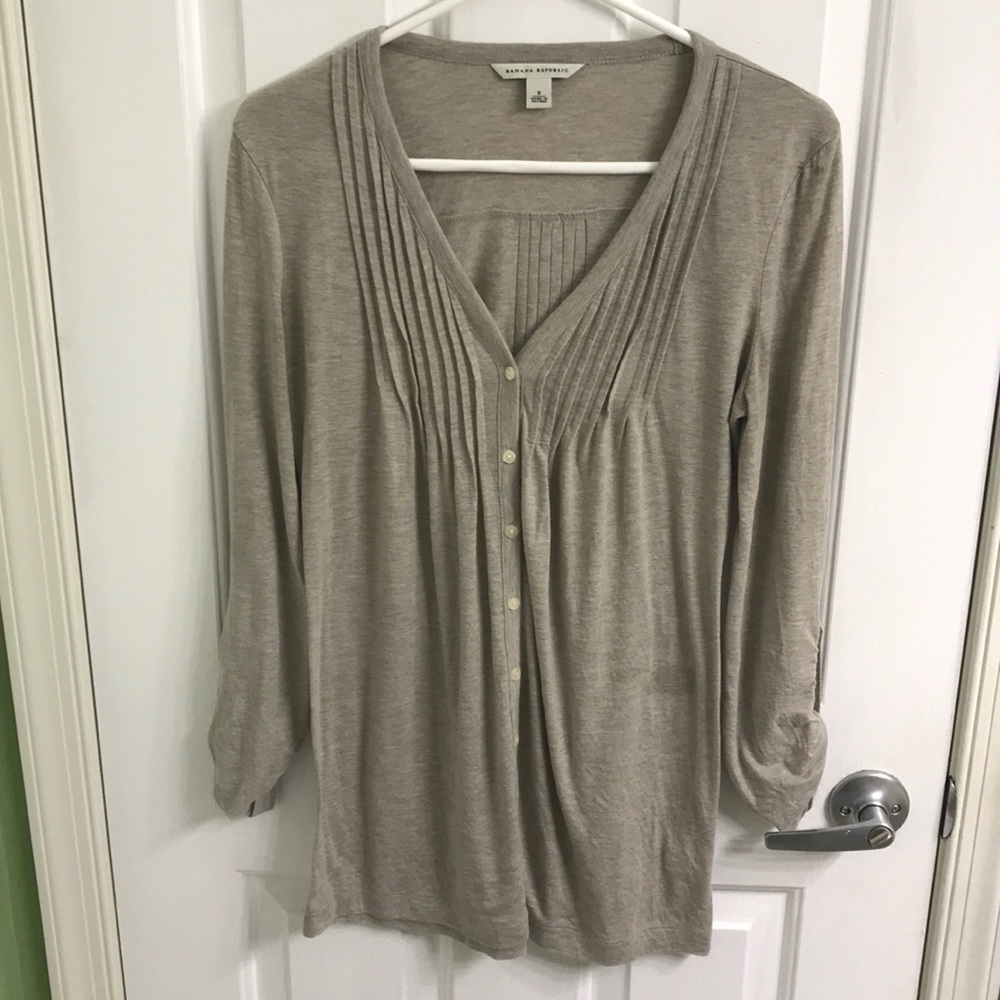 Oatmeal color button down top size small